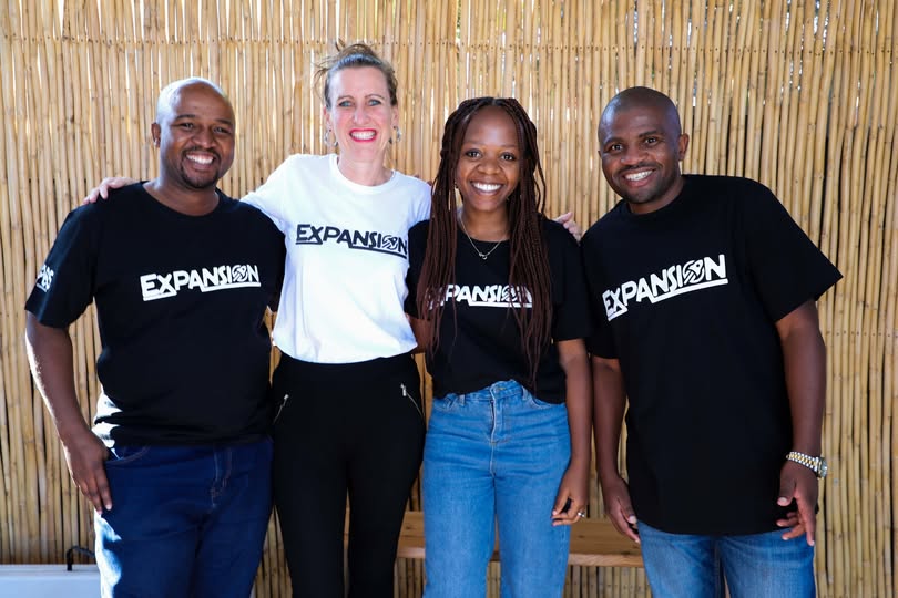 The RLabs Tanzania team